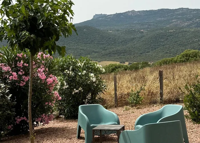 Ferienhaus Patios Di Pruno Figari (Corsica)
